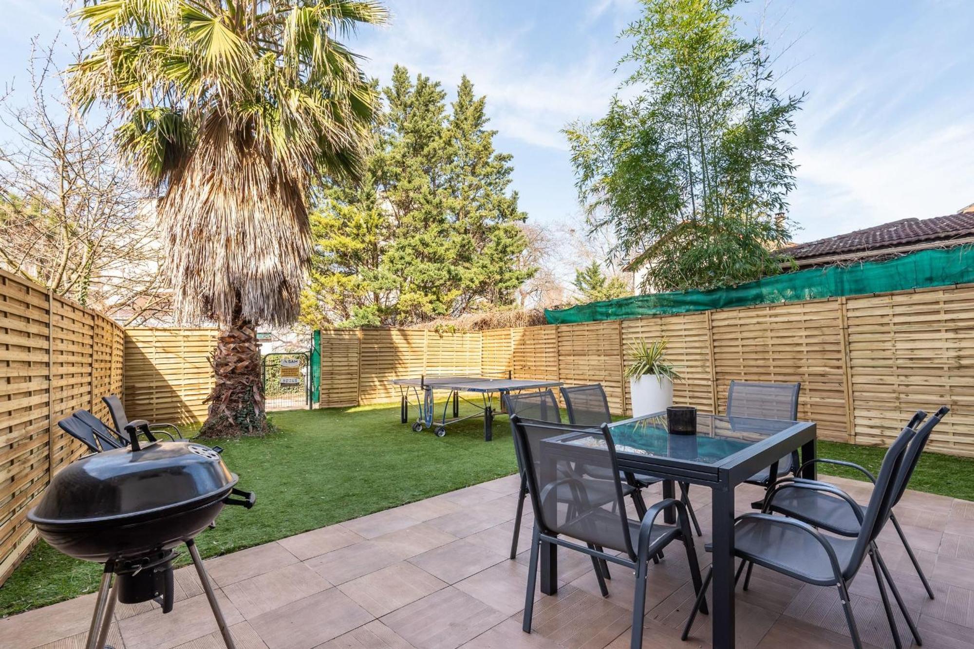 Maison Frappaz - 4 Bedrooms With Garden วีเลอร์บาน ภายนอก รูปภาพ