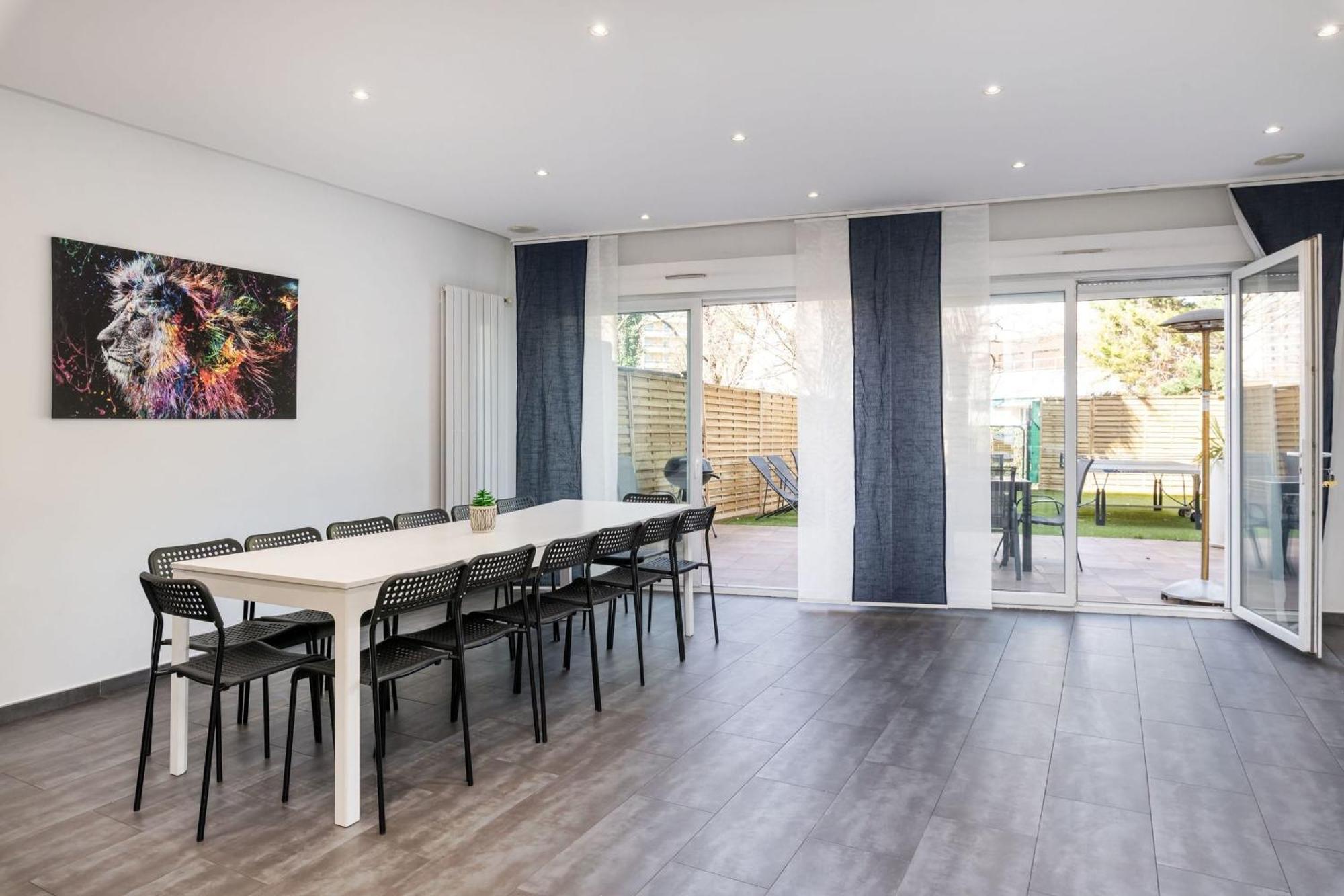 Maison Frappaz - 4 Bedrooms With Garden วีเลอร์บาน ภายนอก รูปภาพ